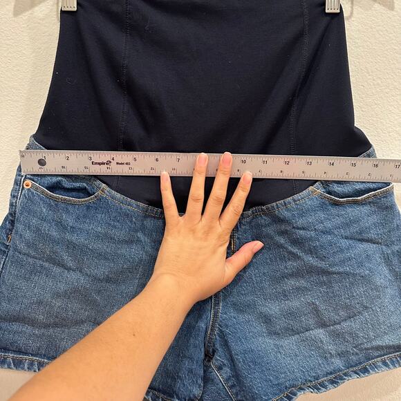 Isabel Maternity Shorts Women's Size 10 Midi Short Stretchy Blue Medium Wash - Picture 3 of 7